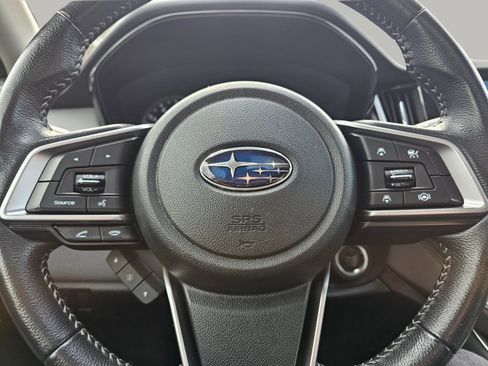 Used 2021 Subaru Outback Premium image 3