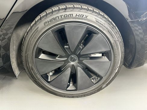 Used 2024 Tesla Model 3 Long Range RWD image 11