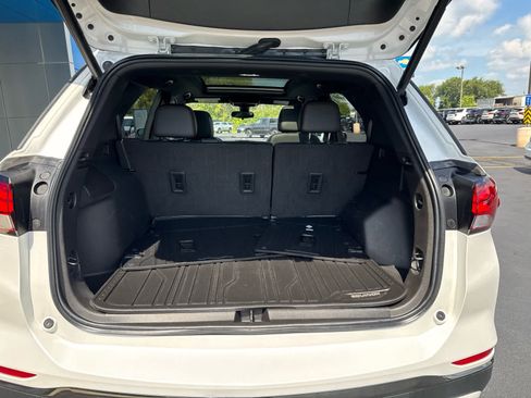 Used 2022 Chevrolet Equinox RS w/ RS Leather Package AWD/4WD image 14