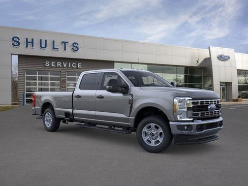 New 2026 Ford F250 XLT w/ Snow Plow/Camper Package image 7