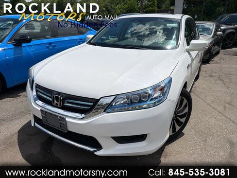Used 2015 Honda Accord Touring image 1