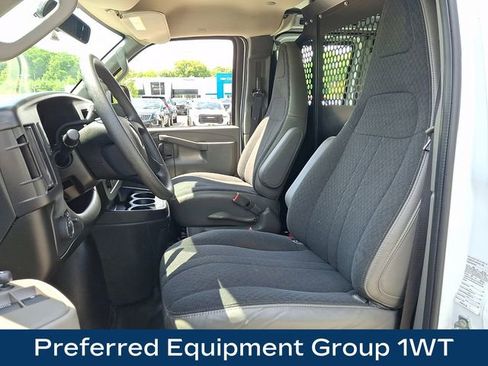 Used 2024 GMC Savana 2500 w/ Driver Convenience Package RWD image 2