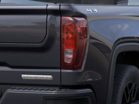 Used 2026 GMC Sierra 1500 Elevation AWD/4WD image 11
