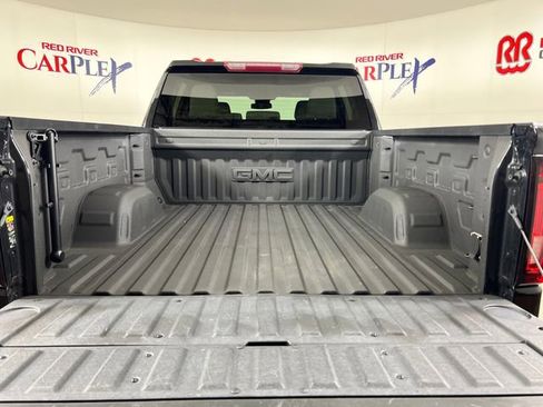 Used 2023 GMC Sierra 1500 SLT AWD/4WD image 24