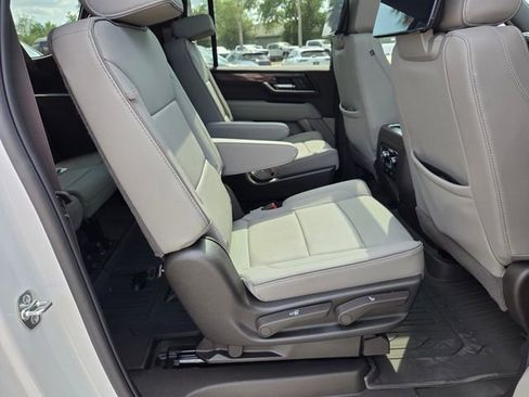 New 2026 GMC Yukon XL Elevation w/ Elevation Premium Package AWD/4WD image 16