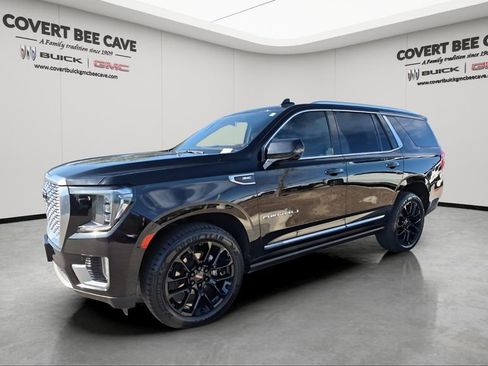 Used 2022 GMC Yukon Denali w/ Max Trailering Package image 3