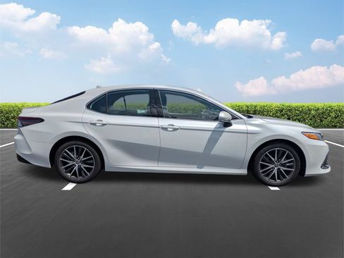 Certified 2023 Toyota Camry XLE w/ Navigation Package FWD image 3