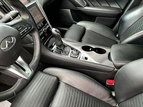 Used 2018 INFINITI Q50 Sport RWD image 18