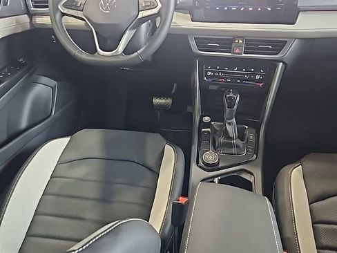New 2026 Volkswagen Taos SEL AWD/4WD image 24