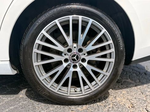 Used 2025 Mercedes-Benz CLA 250 4MATIC image 9