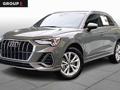 Used 2023 Audi Q3 2.0T Premium w/ Convenience Package image 1