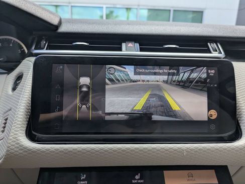 Certified 2023 Land Rover Range Rover Velar R-Dynamic S AWD/4WD image 21