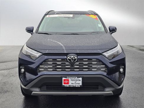 Used 2025 Toyota RAV4 Limited image 8