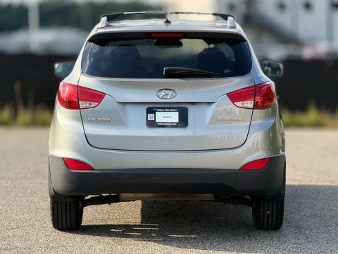 Used 2013 Hyundai Tucson GLS FWD image 4