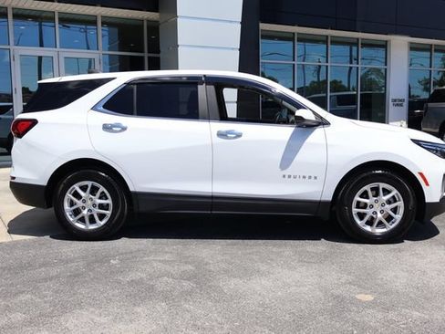 Used 2022 Chevrolet Equinox LT FWD image 10
