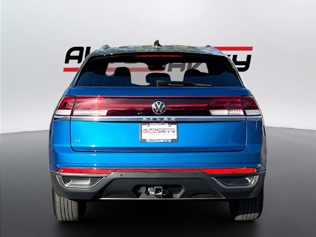 Used 2024 Volkswagen Atlas Cross Sport SE FWD image 6
