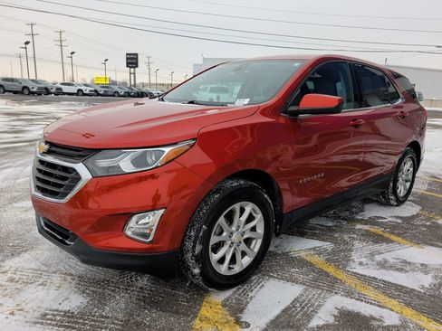 Used 2020 Chevrolet Equinox LT image 3