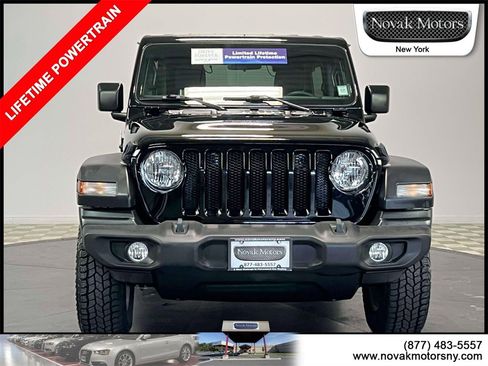 Used 2022 Jeep Wrangler Unlimited Sport image 2