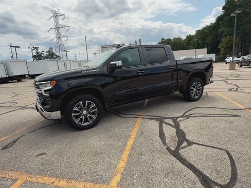 Certified 2024 Chevrolet Silverado 1500 LT AWD/4WD image 4