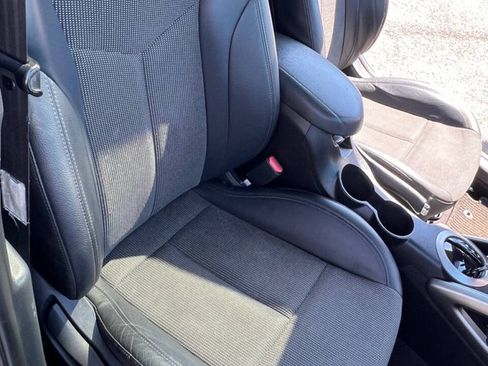 Used 2013 Hyundai Veloster w/ Style Pkg FWD image 24