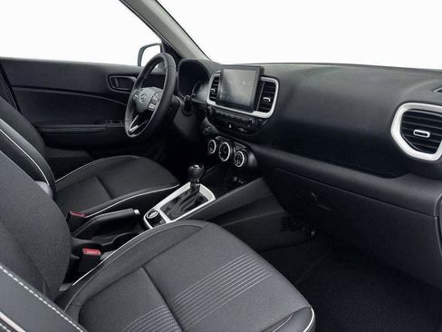 New 2026 Hyundai Venue SEL image 15