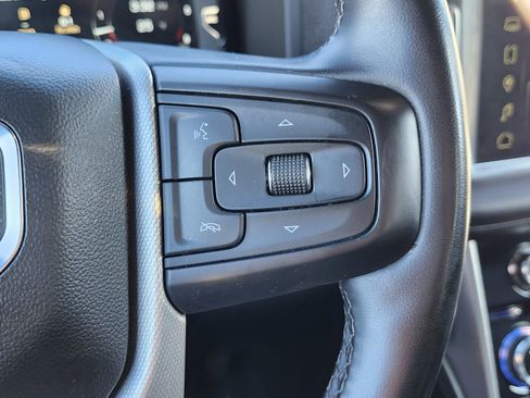 Used 2023 GMC Yukon XL Denali image 35