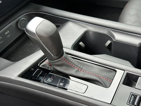 New 2026 Nissan Sentra SR w/ SR Premium Package FWD image 35