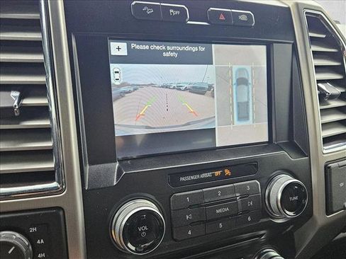 Used 2016 Ford F150 Platinum w/ Equipment Group 701A Luxury image 14