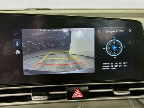 Used 2023 Hyundai Elantra SEL w/ Convenience Package FWD image 16