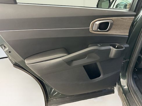 Used 2023 Kia Sorento S w/ Panoramic Sunroof Package image 28