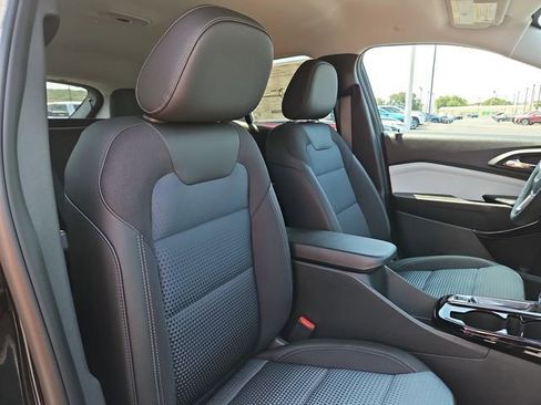 New 2025 Chevrolet Trax LT w/ Driver Confidence Package image 23