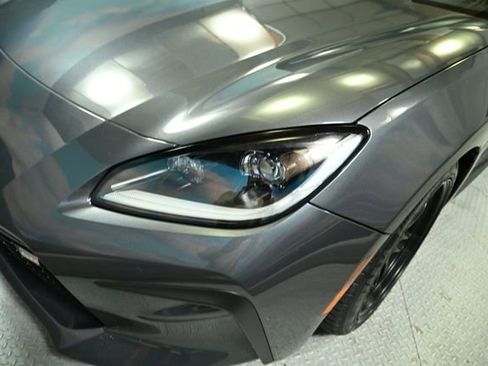 Used 2022 Toyota GR86 Premium image 13