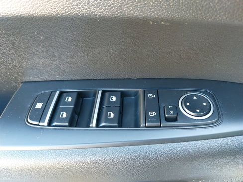 Used 2023 Kia Forte LXS image 31