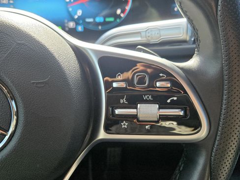 Used 2022 Mercedes-Benz GLS 450 4MATIC image 25