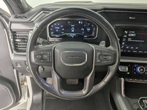Used 2022 GMC Sierra 1500 Denali Ultimate AWD/4WD image 13