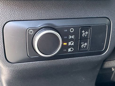 Used 2025 Ford Escape Active FWD image 9