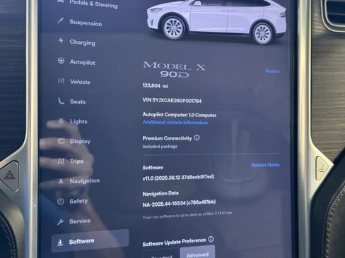 Used 2016 Tesla Model X 90D image 16