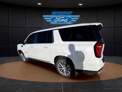 Used 2021 GMC Yukon XL Denali image 2