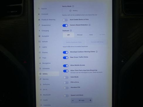 Used 2018 Tesla Model S 100D image 15