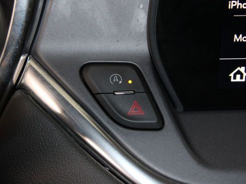 Used 2025 Chevrolet Blazer LT image 41