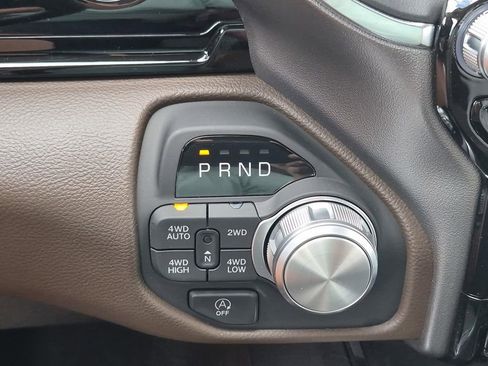 New 2026 RAM 1500 Laramie AWD/4WD image 22