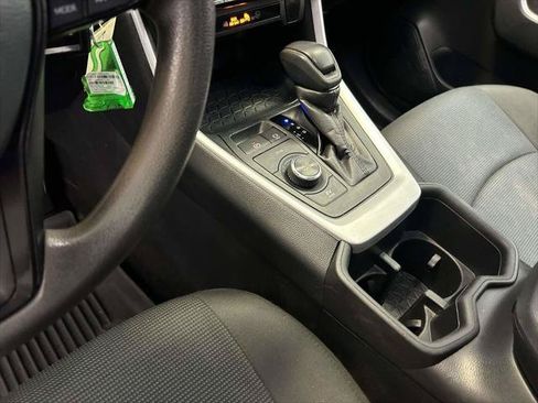 Certified 2024 Toyota RAV4 LE AWD/4WD image 19
