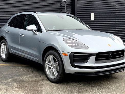 New 2025 Porsche Macan image 12