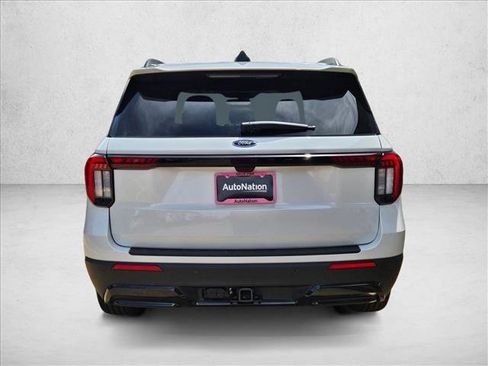 New 2026 Ford Explorer ST-Line RWD image 8