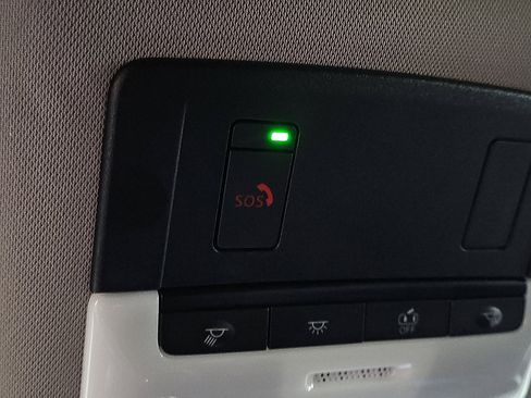 Certified 2023 Nissan Rogue SV image 25