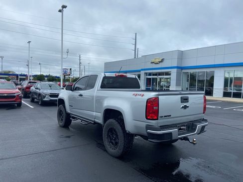 Used 2016 Chevrolet Colorado LT AWD/4WD image 3