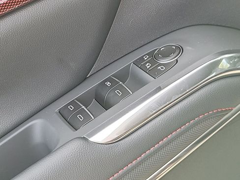 New 2026 Chevrolet Traverse RS FWD image 30