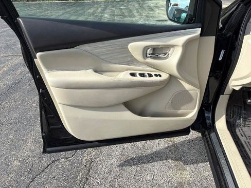 Used 2017 Nissan Murano S w/ Navigation Package AWD/4WD image 10