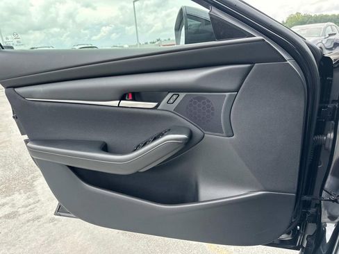 Used 2024 MAZDA MAZDA3 s image 24