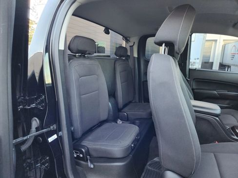 Used 2015 GMC Canyon SLE w/ SLE Convenience Package image 17